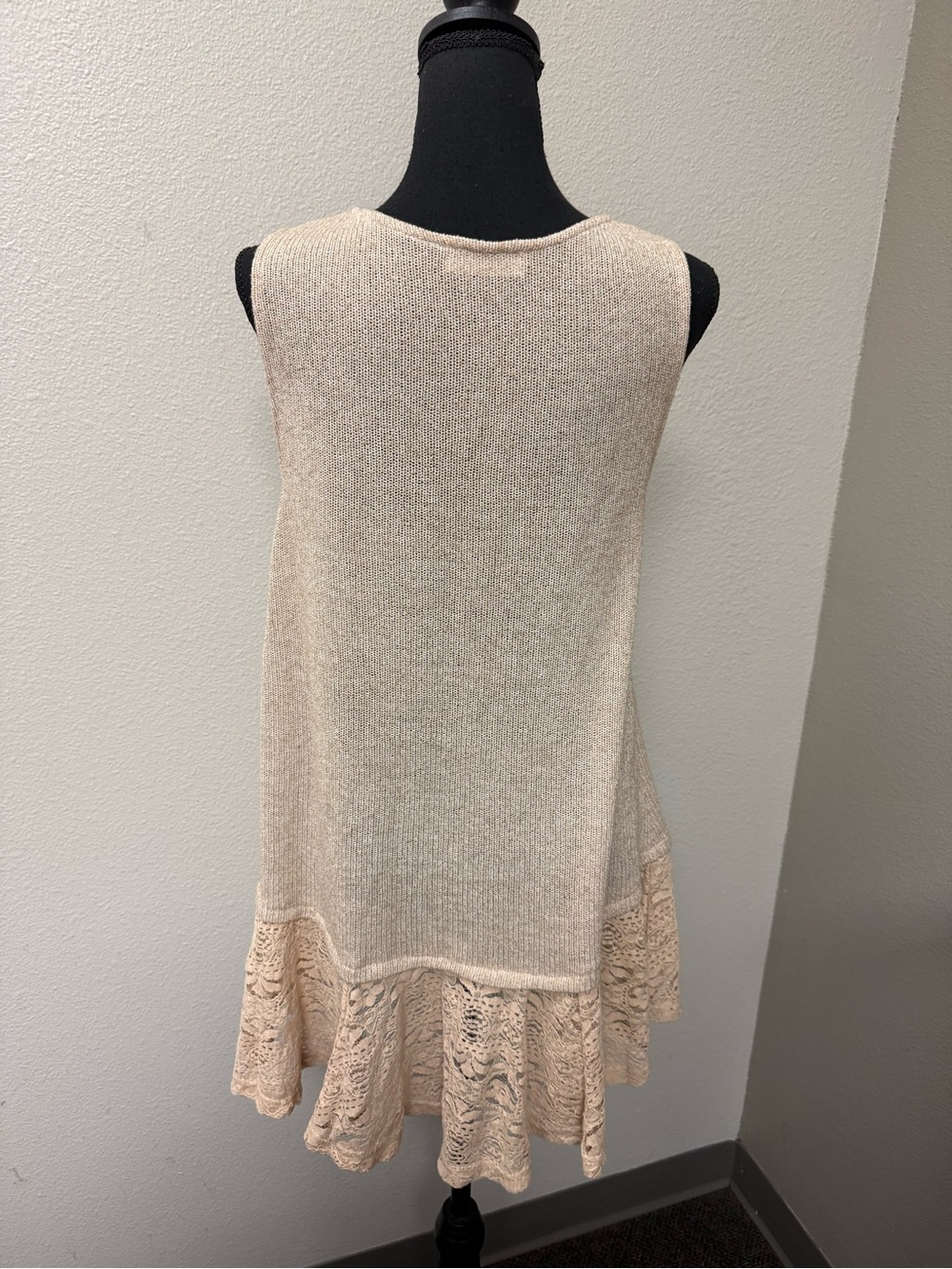Altar'd State Tan Knit Lace Hem Tunic Tank XL Boho Cottagecore Romantic - Picture 5 of 9